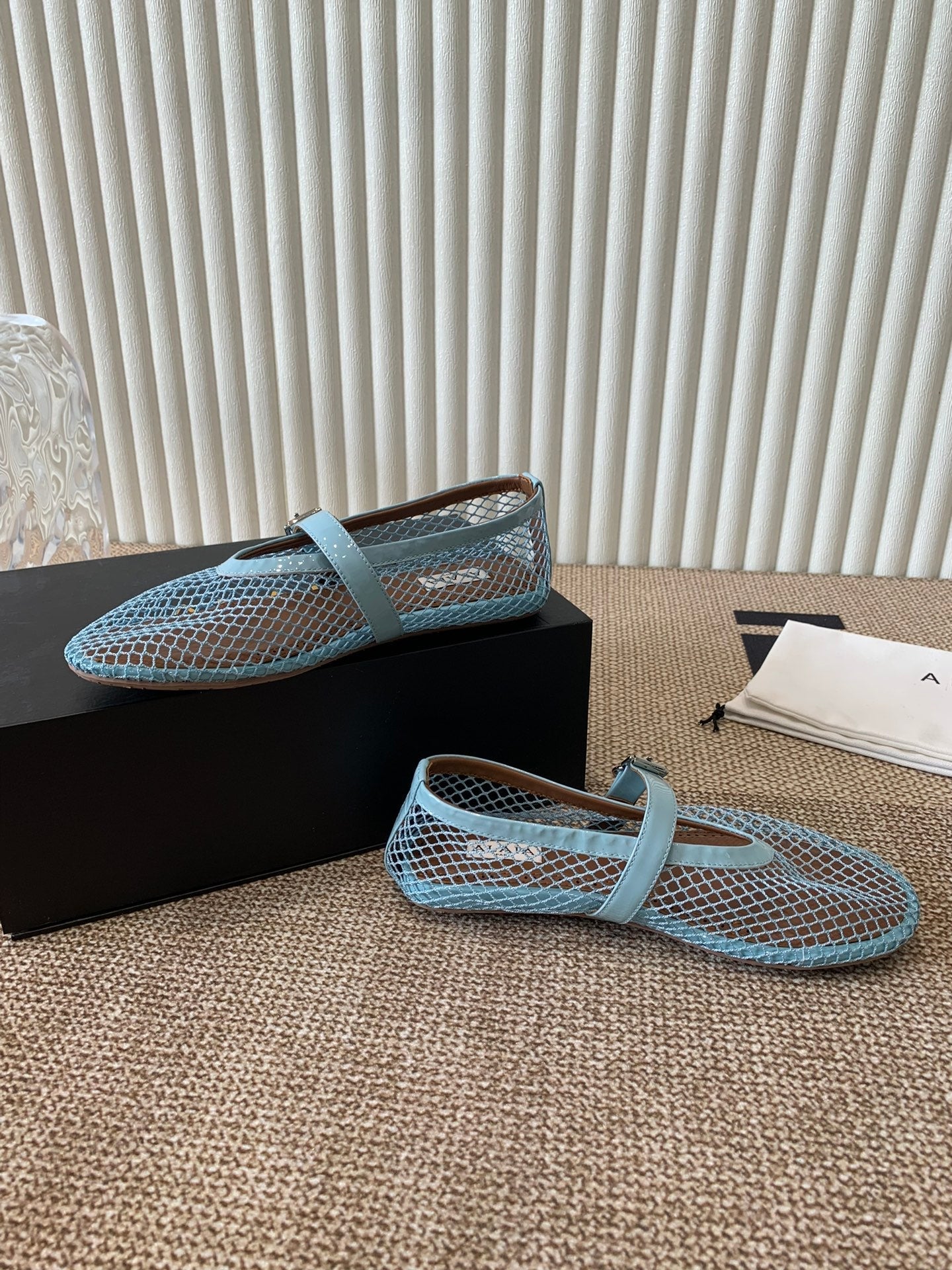 ballet flat in fishnet turquoise blue lambskin