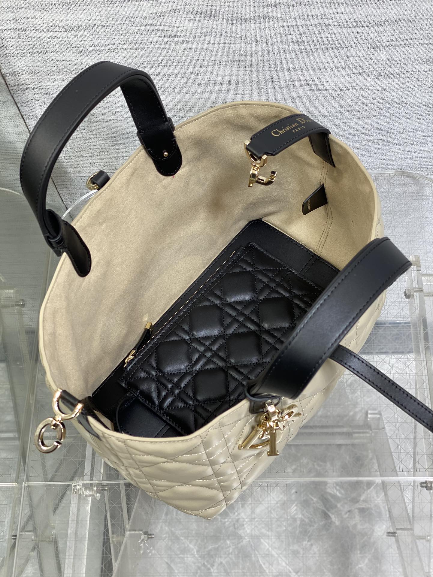 Toujour 28 Bag Beige Black Lambskin