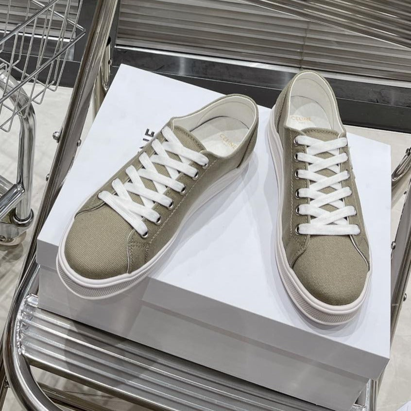 JANE SNEAKERS LOW LACE-UP WITH TRIOMPHE PATCH IN CANVAS AND CALFSKIN STONE GRAY/ WHITE LOGO