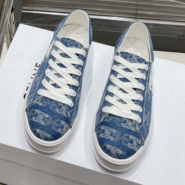 JANE SNEAKERS LOW LACE-UP WITH TRIOMPHE PATCH IN CANVAS AND CALFSKIN DETAIL DENIM/ WHITE LOGO