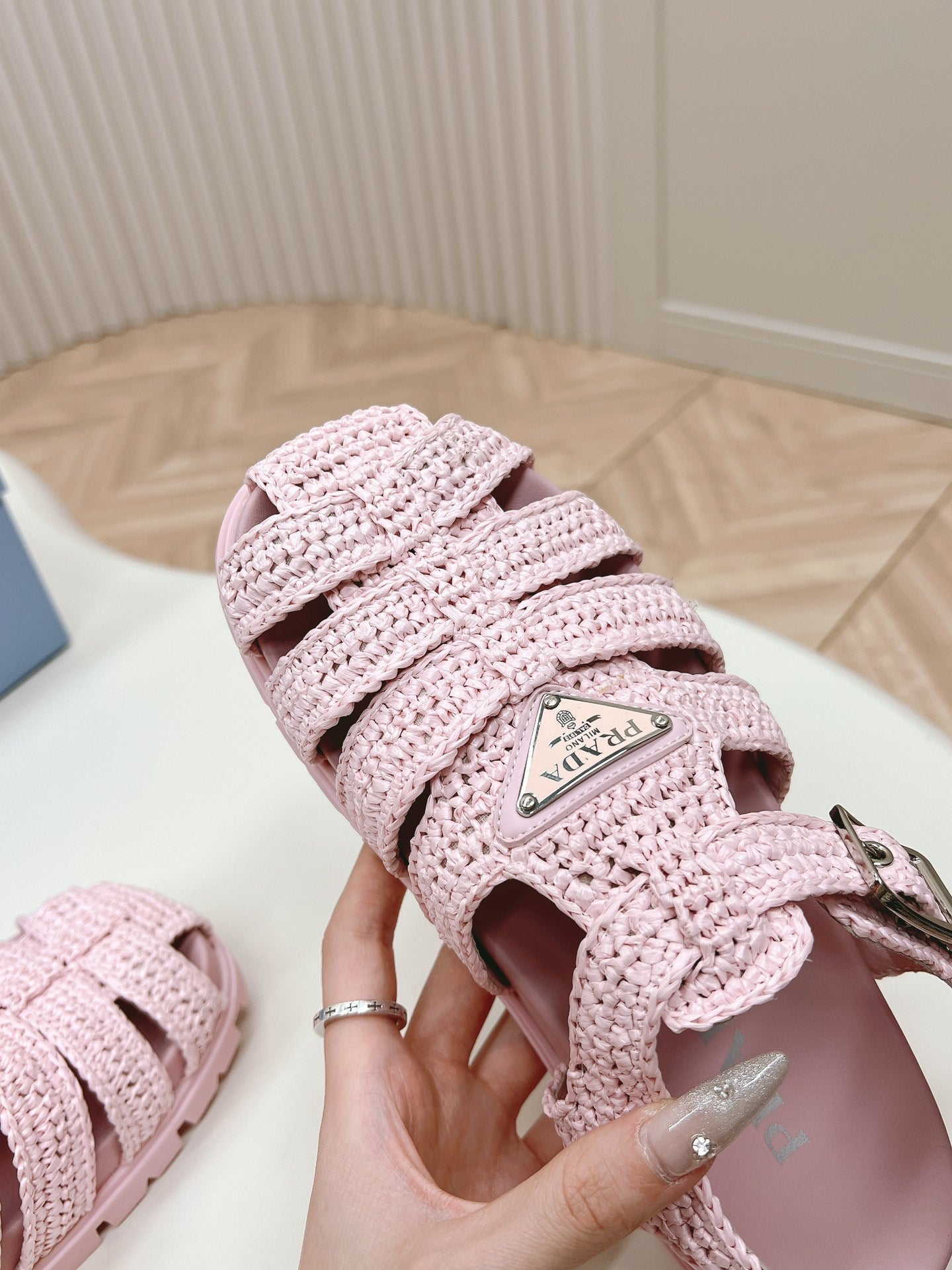 Monolith Crochet Cage Sandals 30 Pink