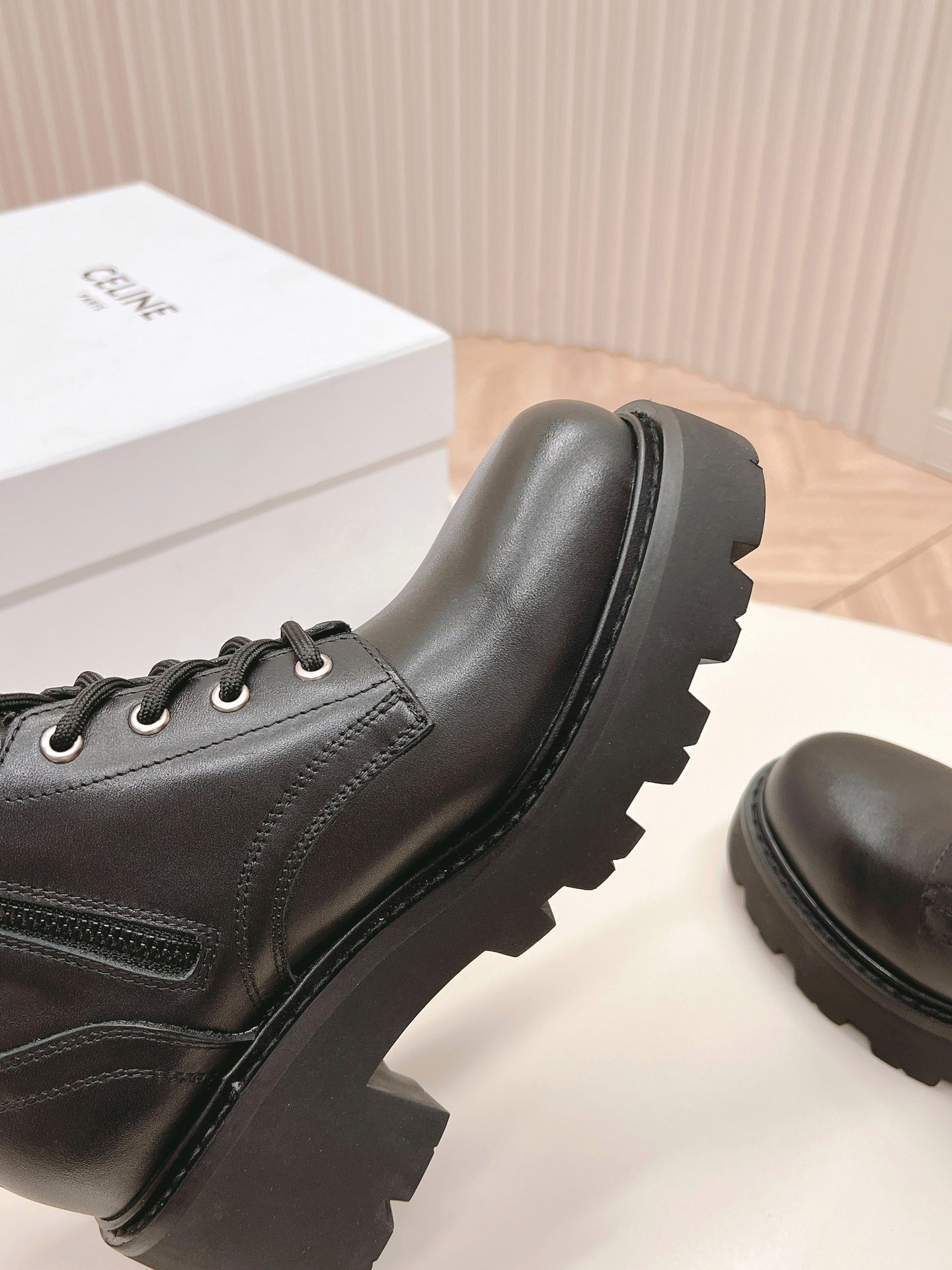 TRIOMPHE RANGERS MID LACE-UP BOOT IN BLACK CALFSKIN