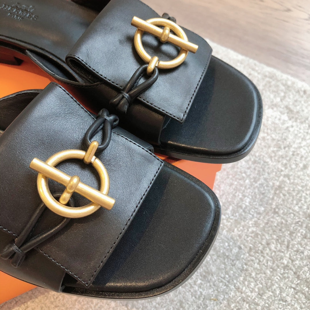 Isle Sandal Black Calfskin