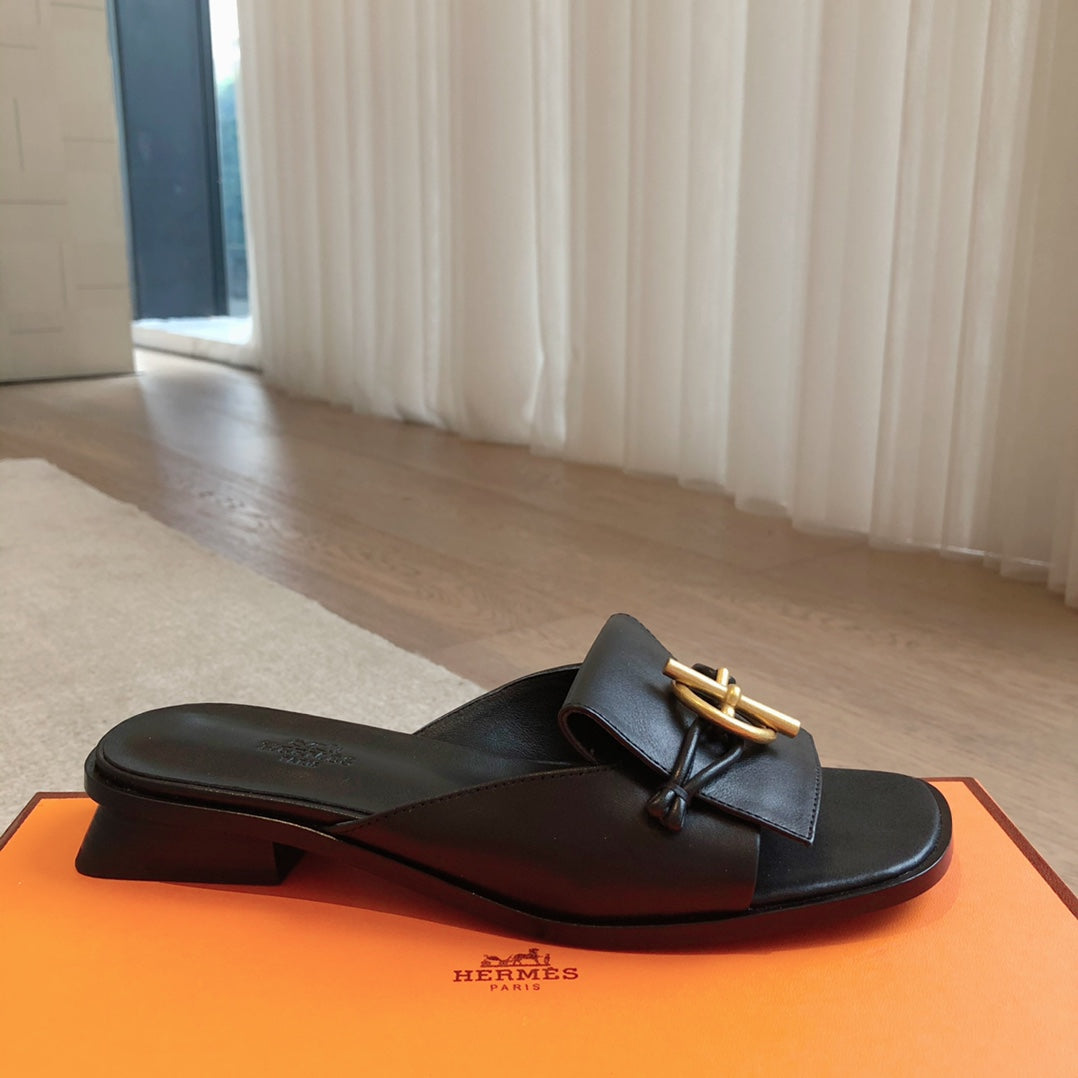 Isle Sandal Black Calfskin