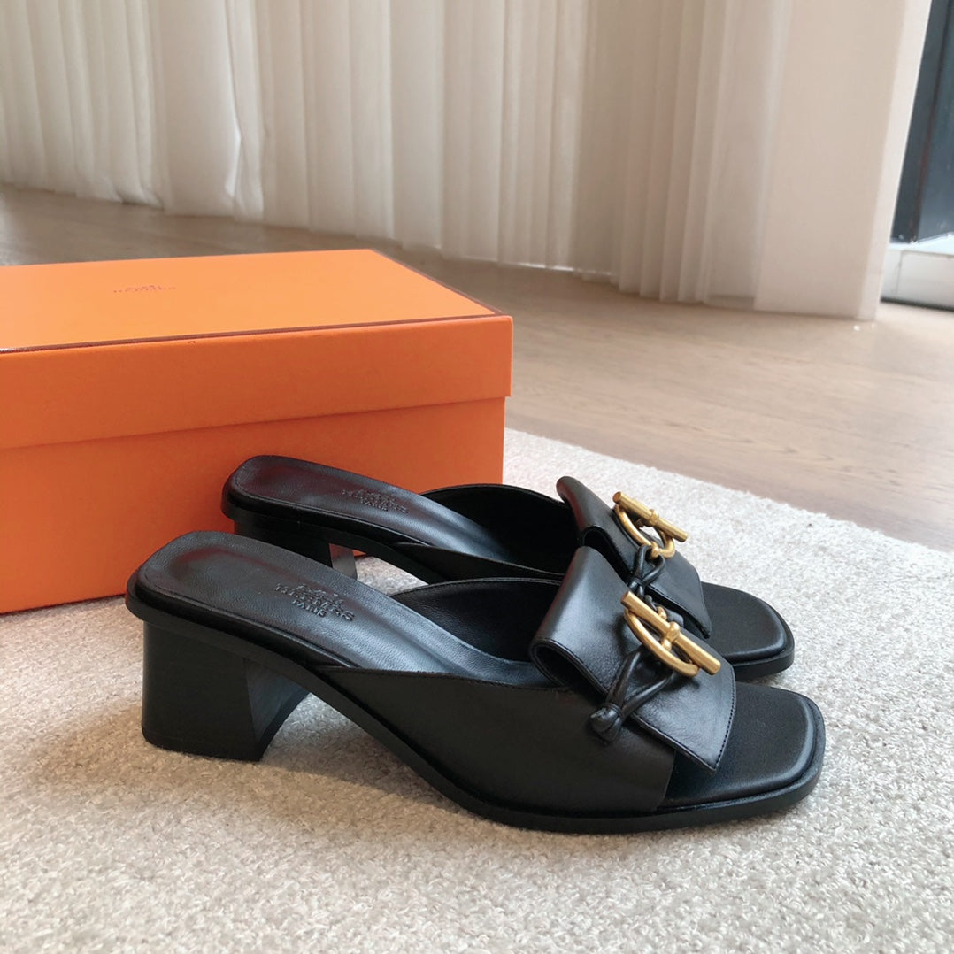 Ilot 50 Sandal Black Calfskin