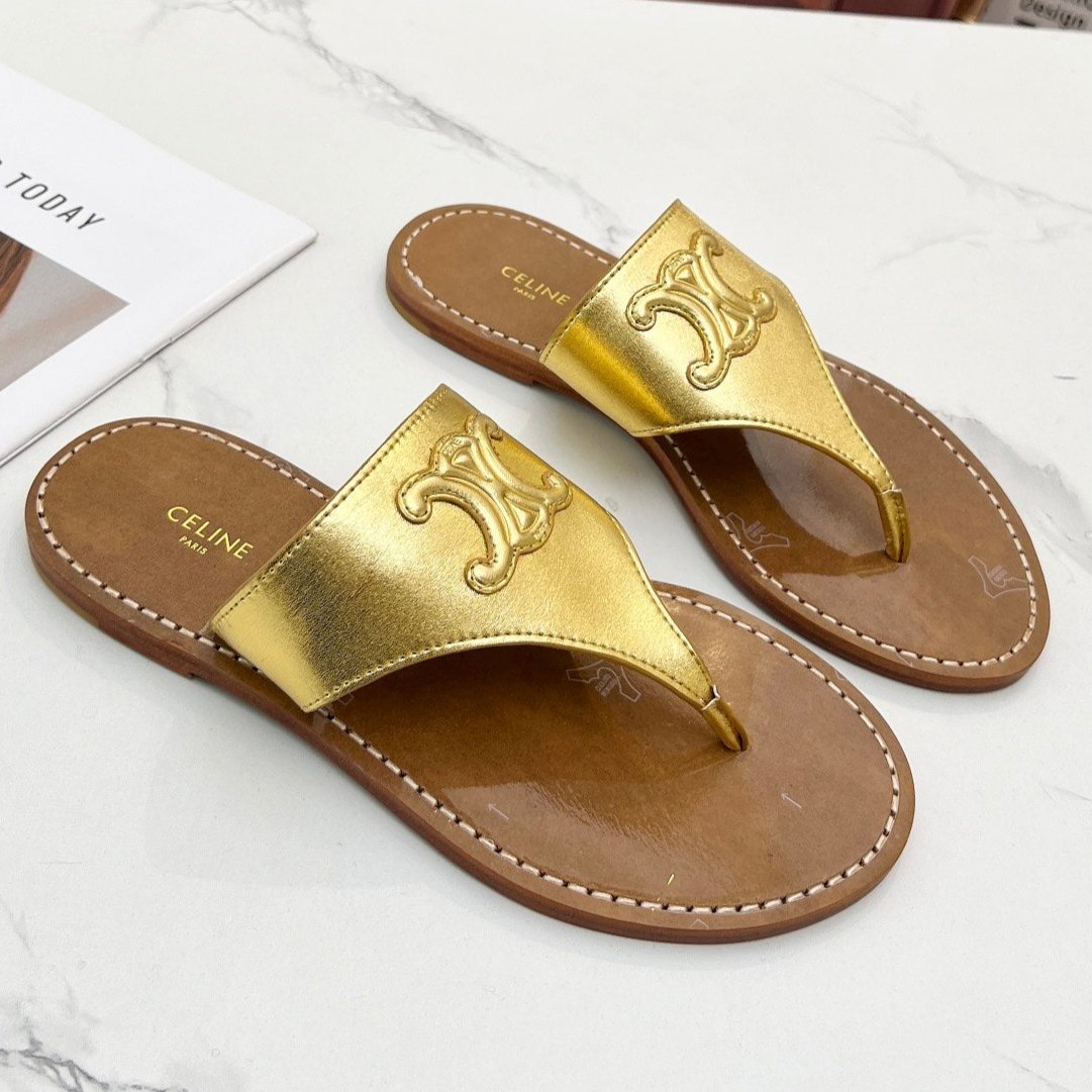 THONG MULE IN GOLD CALFSKIN