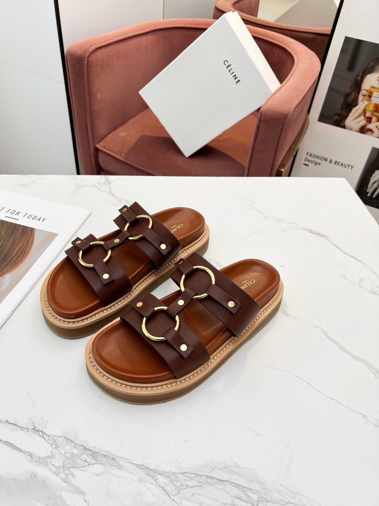 TIPPI SANDAL IN CHESTNUT BROWN CALFSKIN