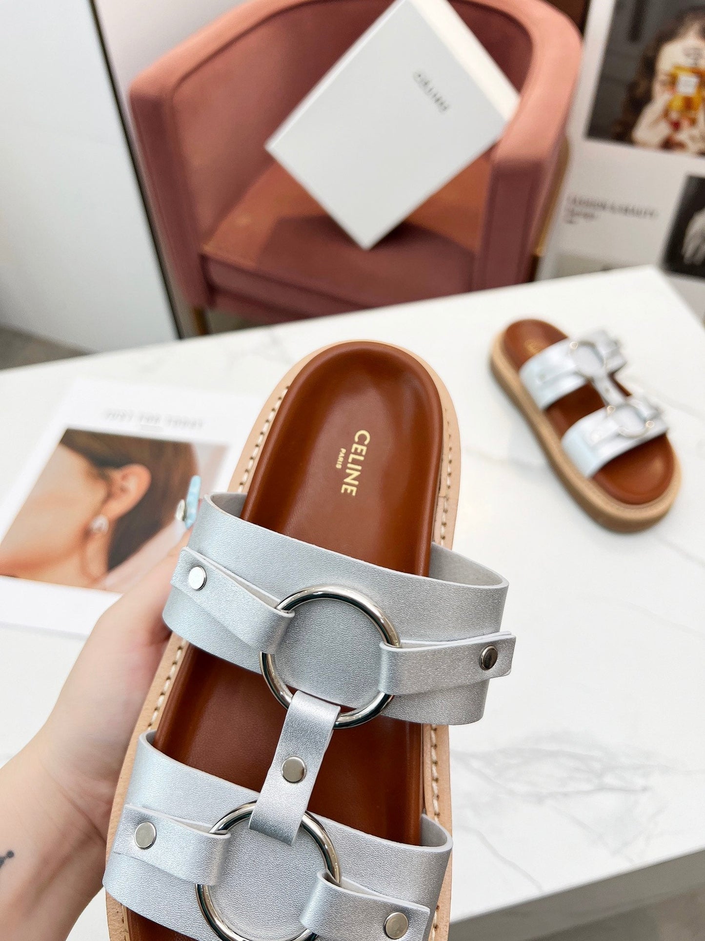 TIPPI SANDAL IN SILVER CALFSKIN