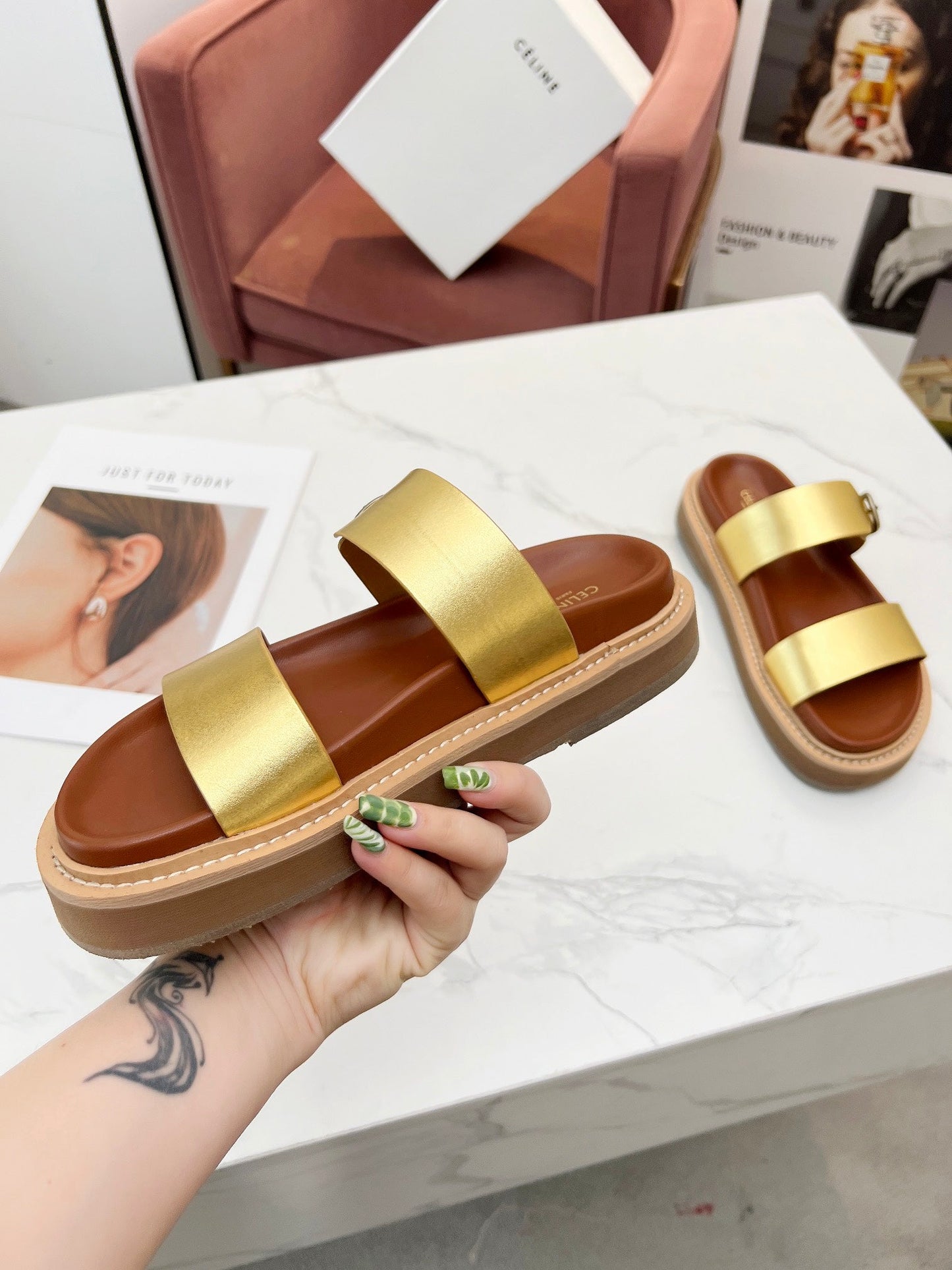 TWO-STRAP SANDALS IN GOLD CALFSKIN