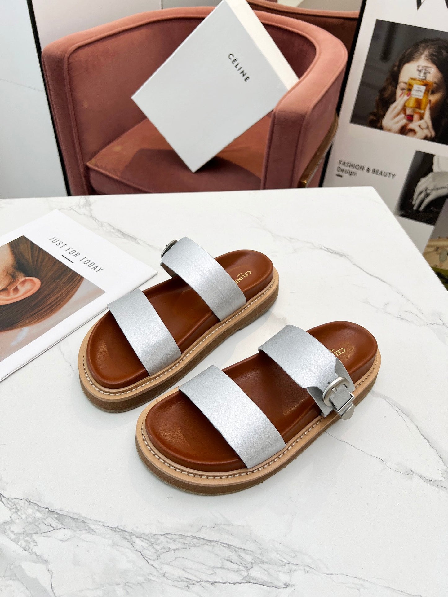 TWO-STRAP SANDALS IN SILVER CALFSKIN