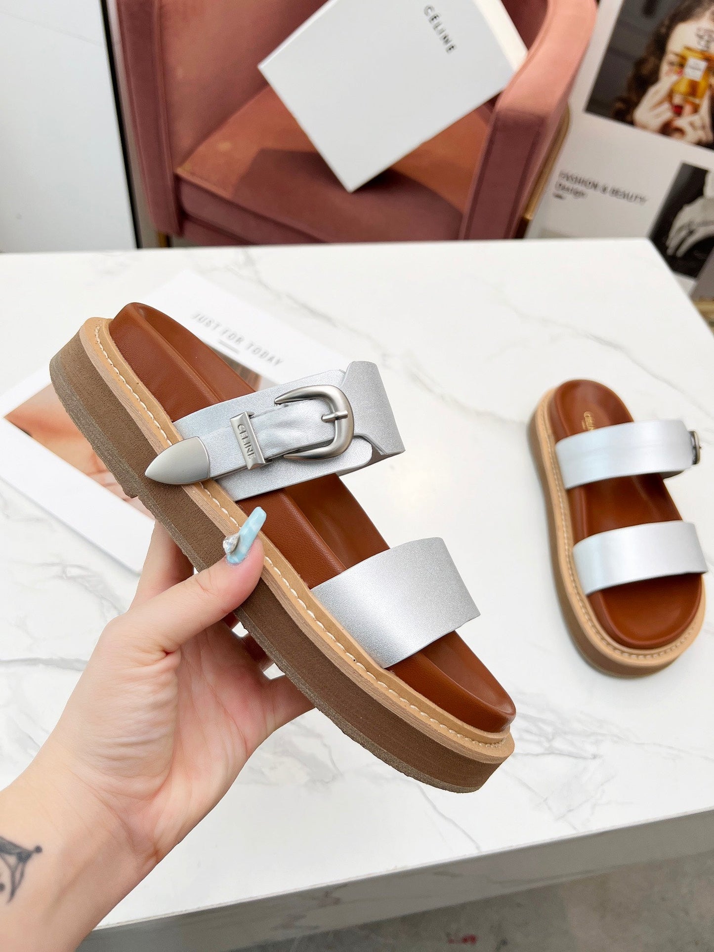 TWO-STRAP SANDALS IN SILVER CALFSKIN