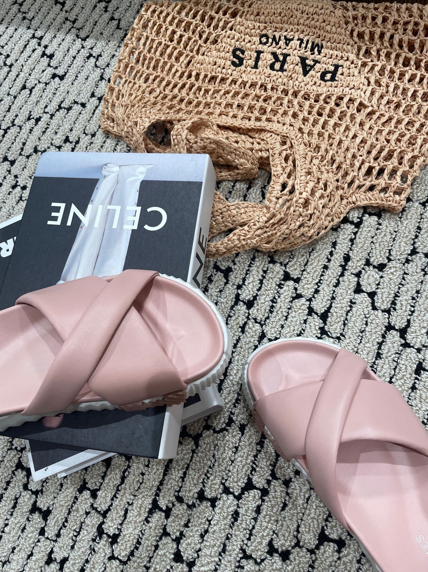 INFRA SANDAL LIGHT PINK CALFSKIN