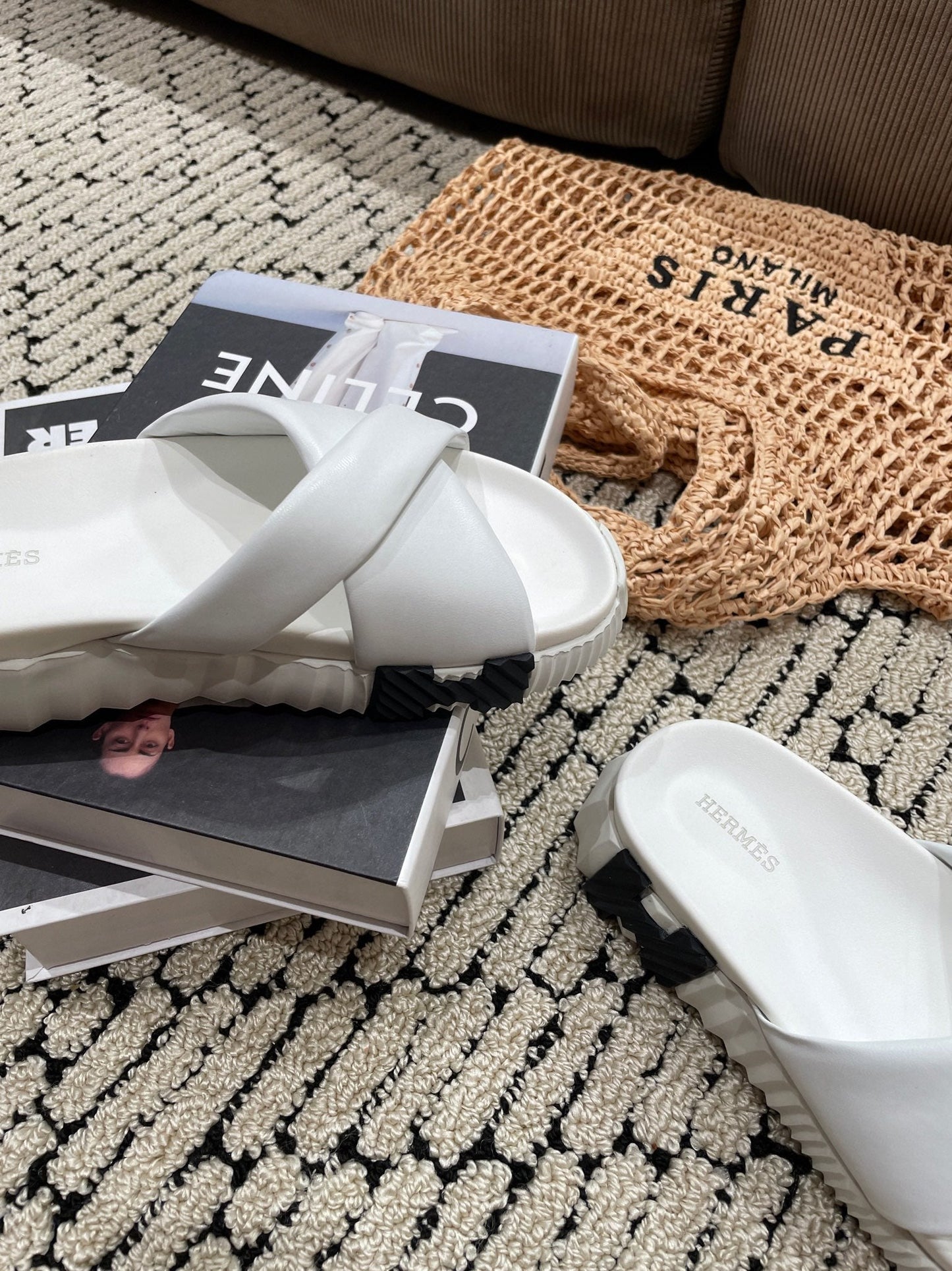 INFRA SANDAL WHITE CALFSKIN