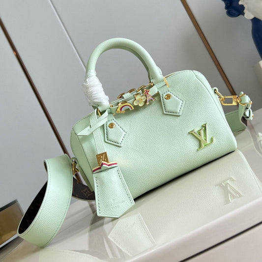 Speedy Bandouliere 18cm Pastel Green Calfskin