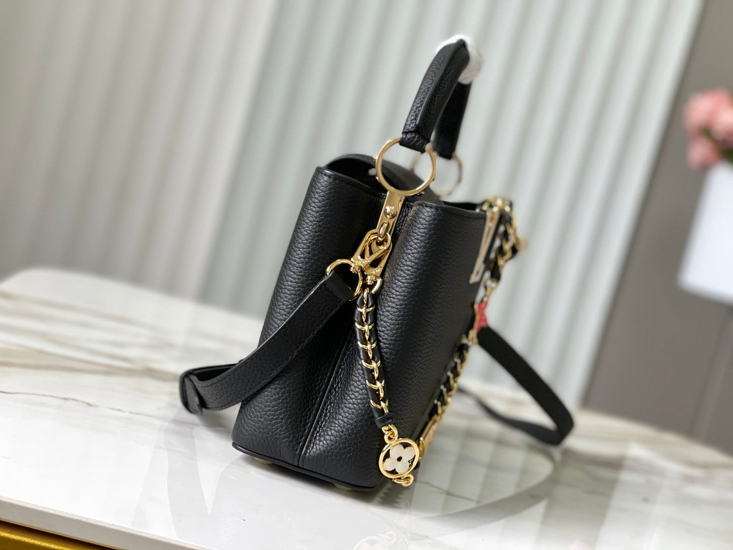 capucines bb 27 black taurillon leather gold hardware