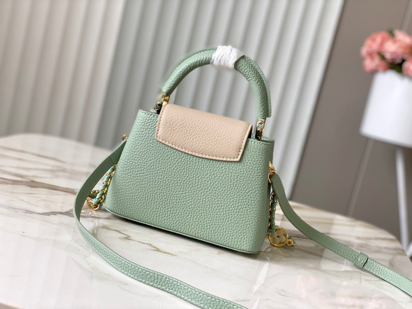 capucines mini 21 green beige taurillon leather gold hardware