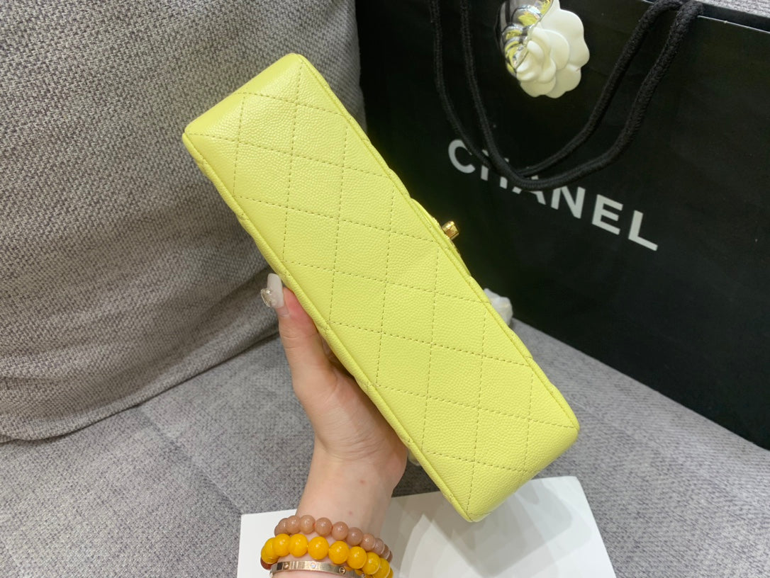 Small Classic Flap Bag 23cm Yellow Caviar Gold Hardware