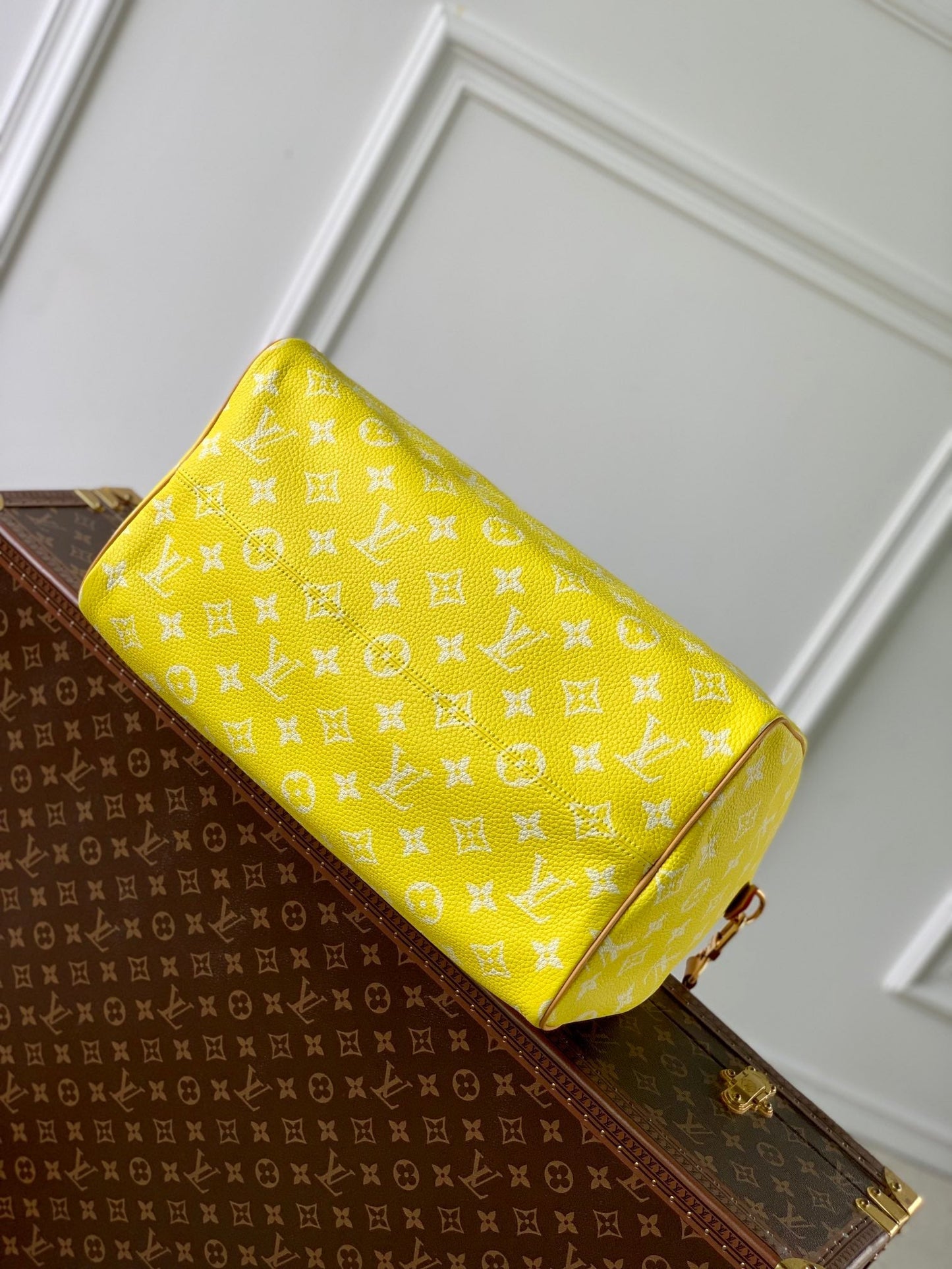 speedy p9 bandouliere 40cm yellow calfskin