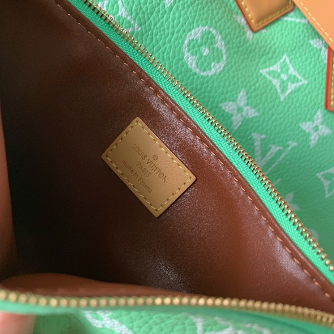 speedy p9 bandouliere 40cm green calfskin