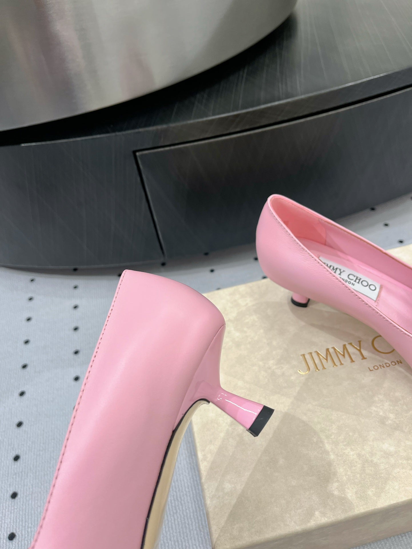 Jimmy Pumps In Pastel Pink Lambskin 591624