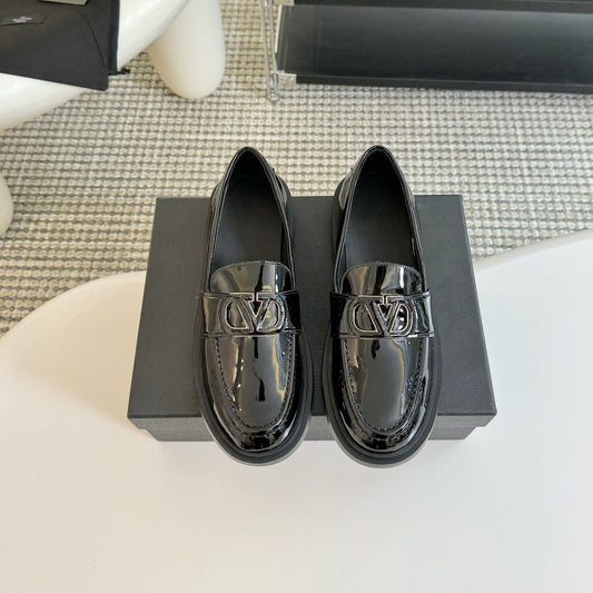 Moccasins Vlogo Signature 30mm Black Shiny