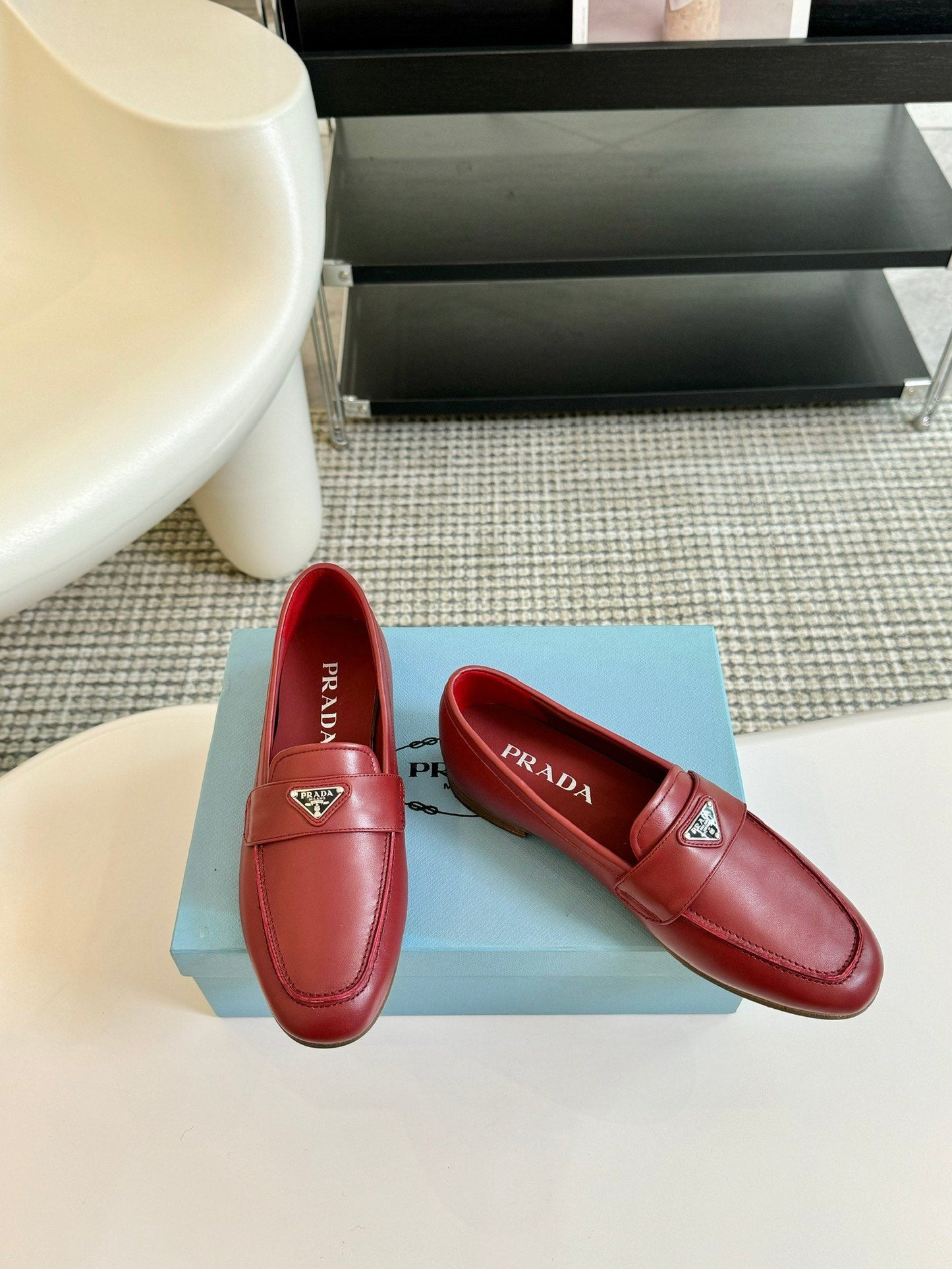 PRA LOAFERS CHERRY CALFSKIN