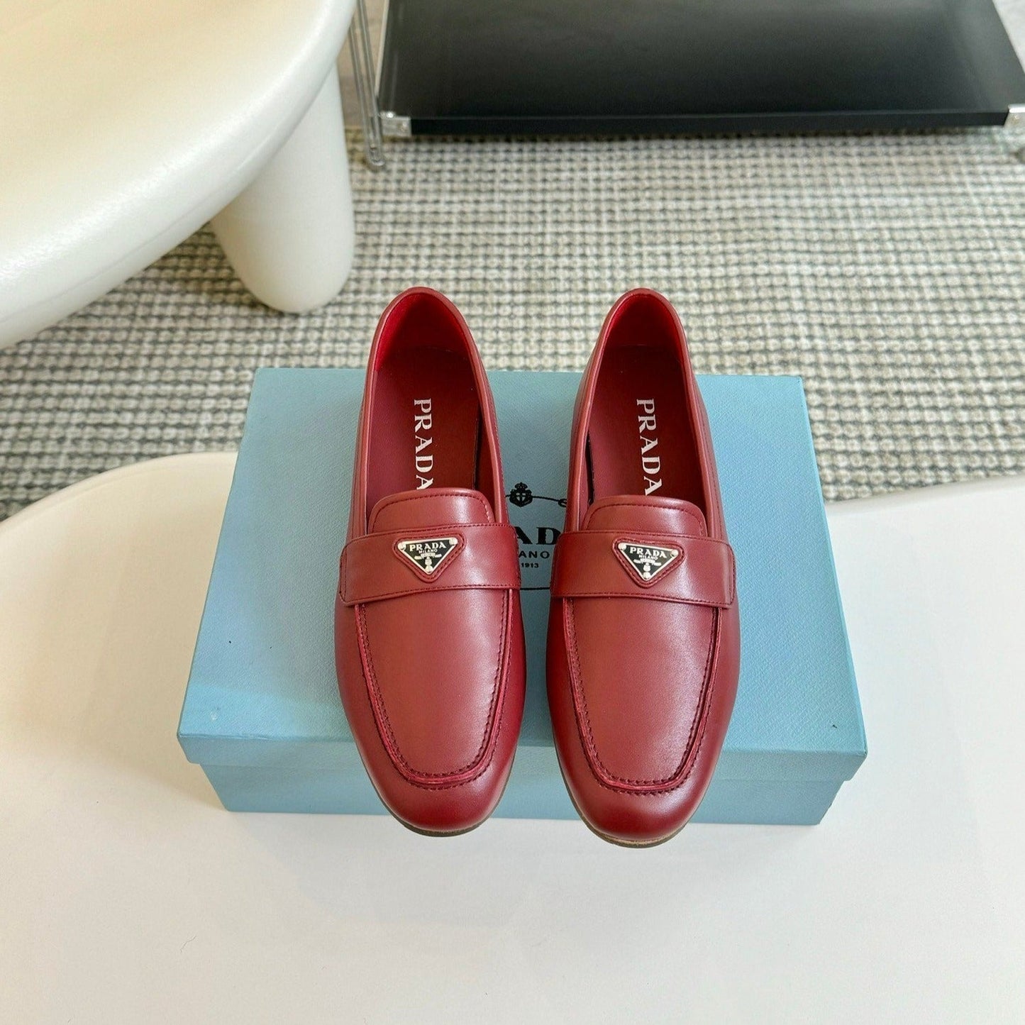 PRA LOAFERS CHERRY CALFSKIN