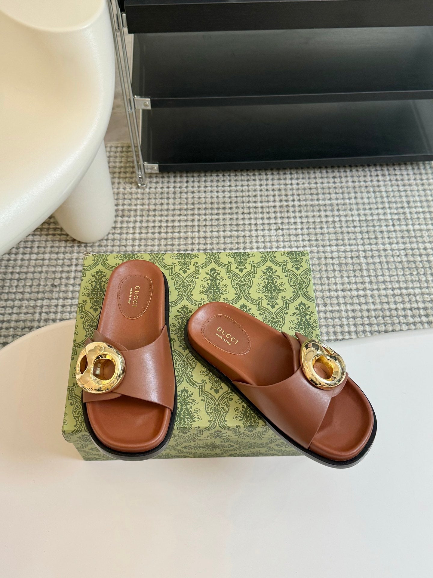 WOMEN'S SLIPPER IN BRONZE BROWN CALFSKIN