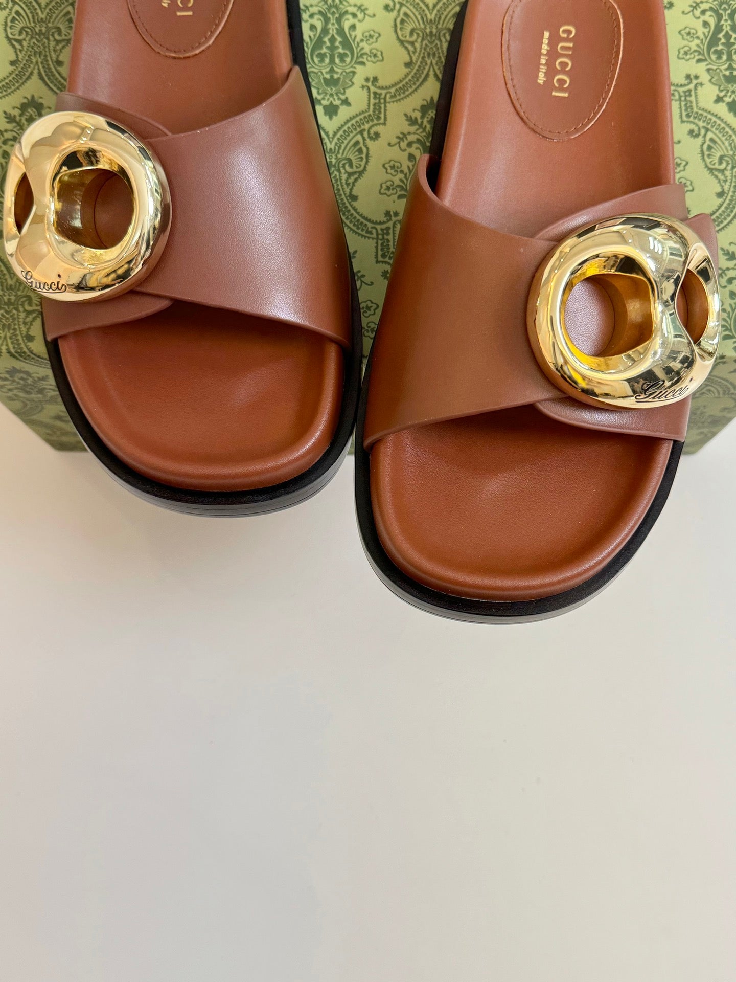 WOMEN'S SLIPPER IN BRONZE BROWN CALFSKIN