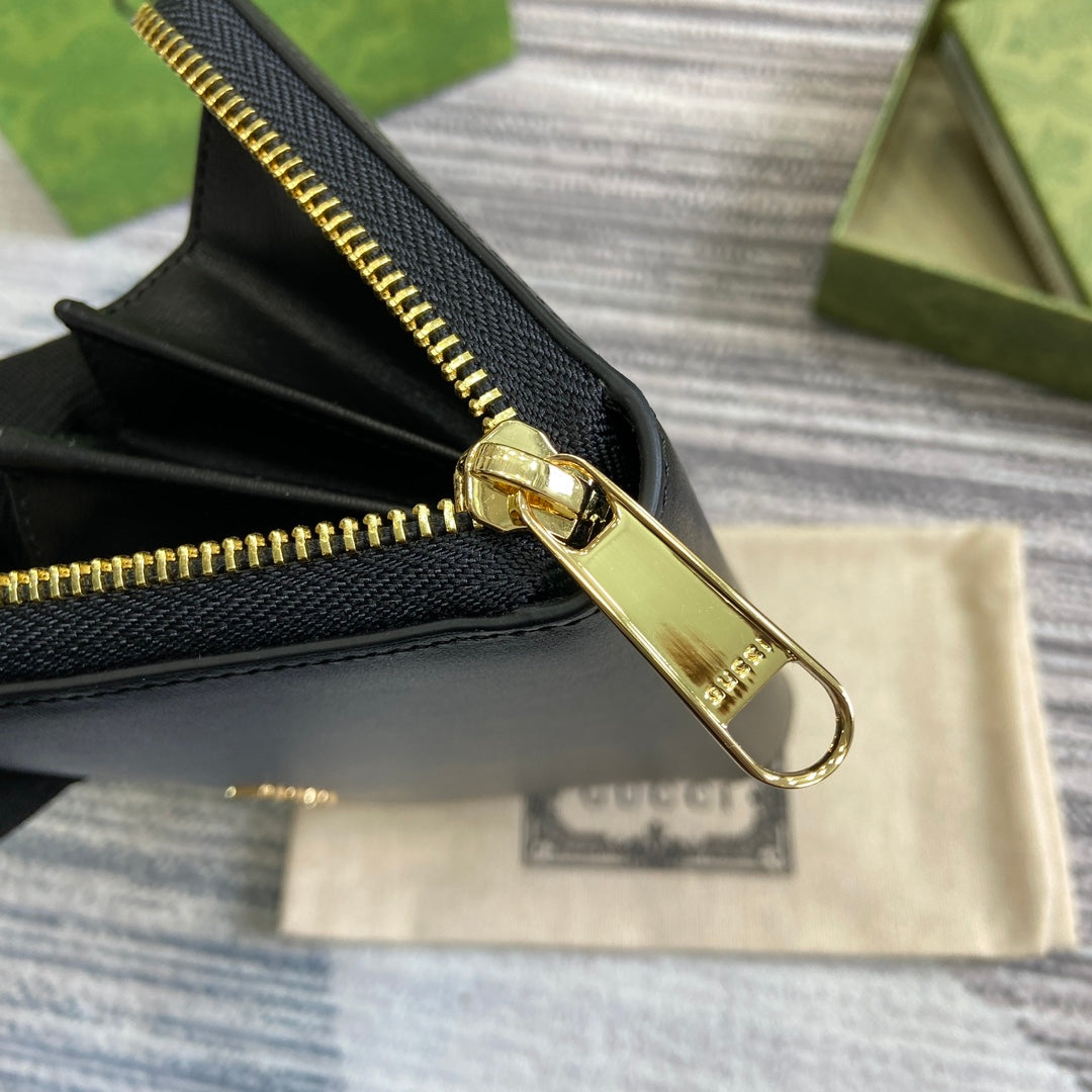 ZIP AROUND WALLET 20 IN BLACK CALFSKIN GOLD HARDWARE