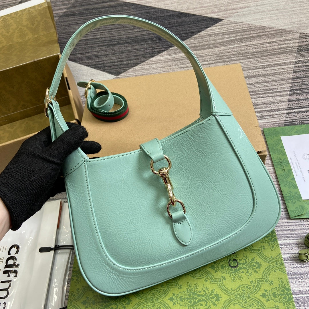 JACKIE SMALL SHOULDER BAG 27 IN MINT GREEN CRACKED LACQUER CALFSKIN GOLD HARDWARE