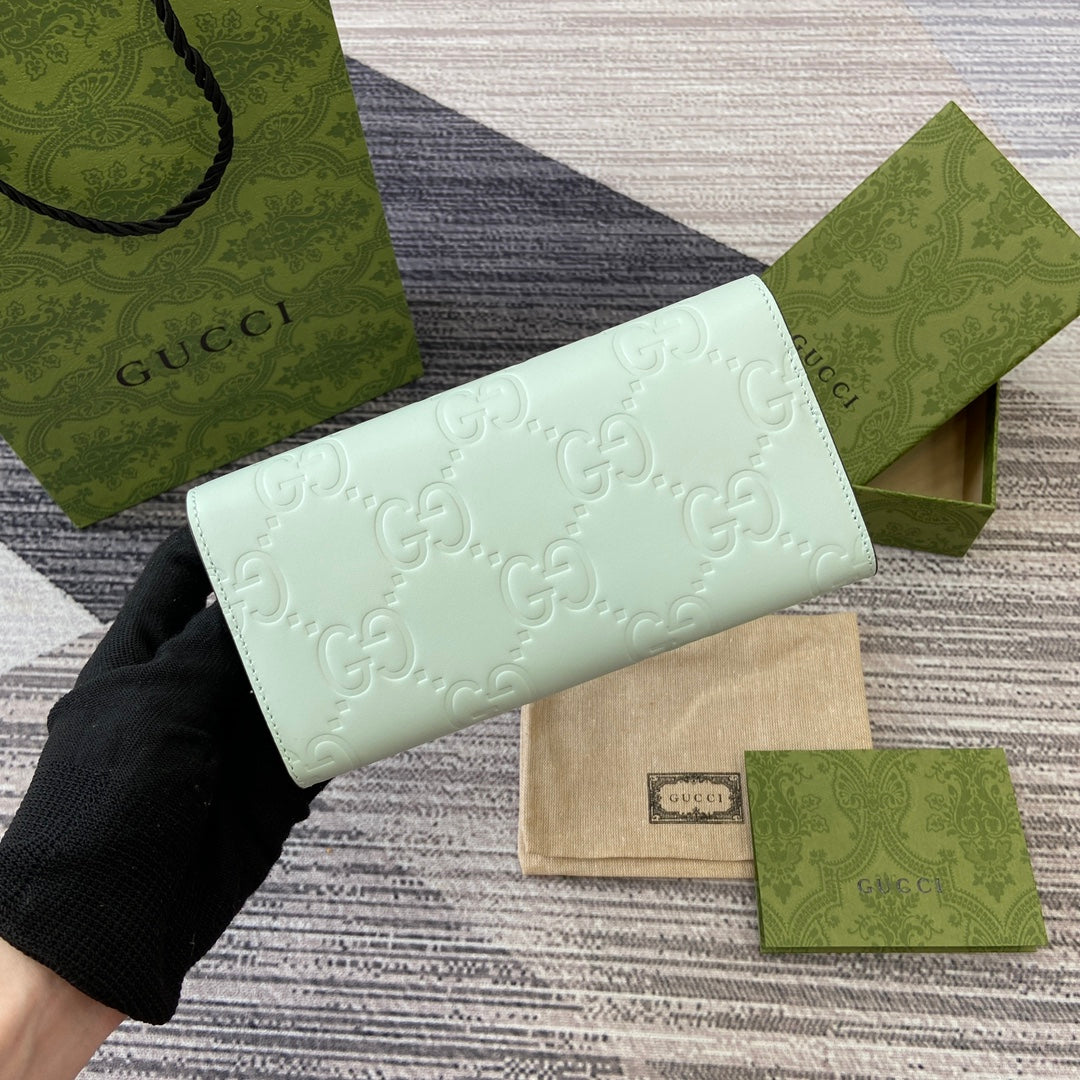 CONTINENTAL WALLET 19 IN MINT GREEN EMBOSSED CALFSKIN GOLD HARDWARE