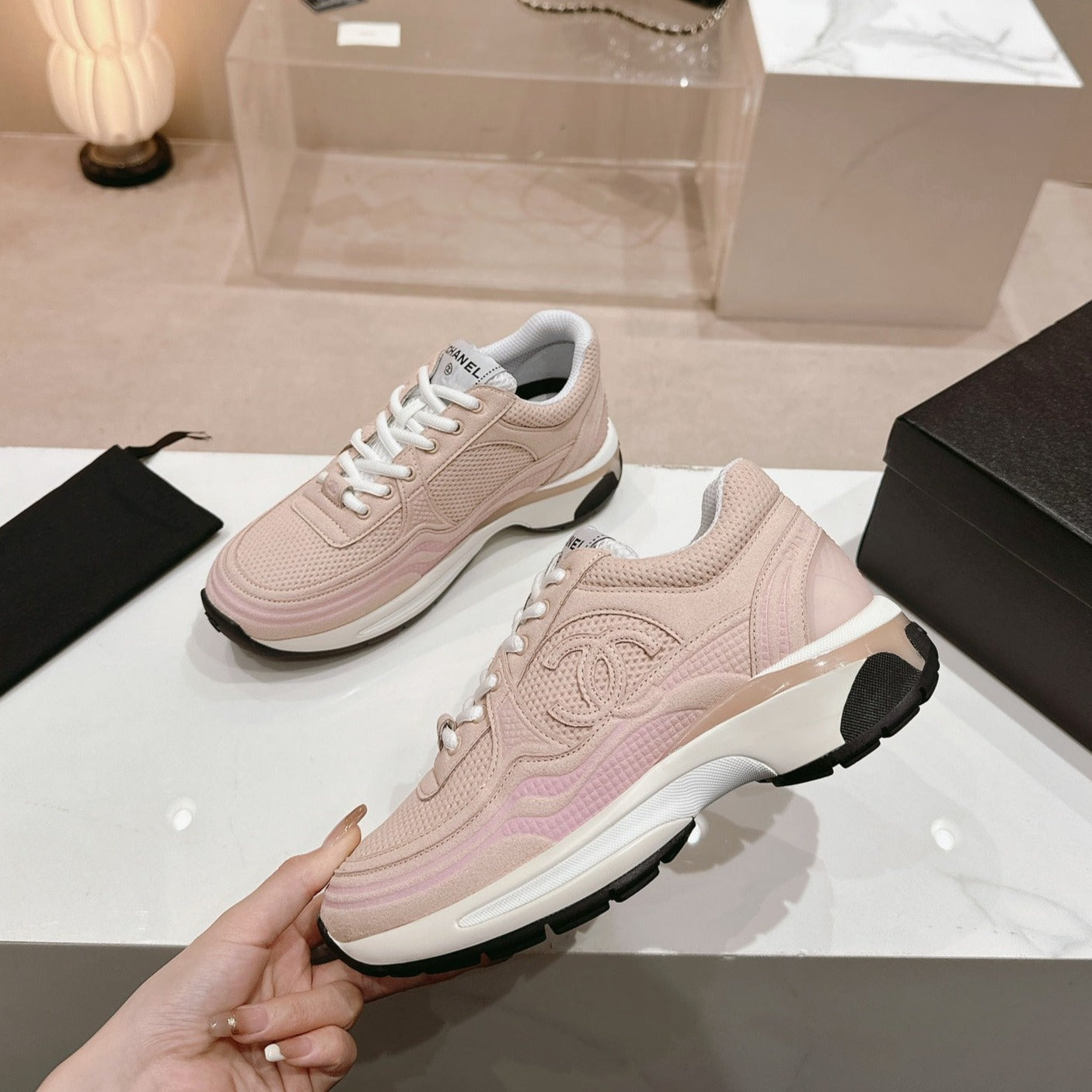 Pale Pink Sneaker Breathable mesh