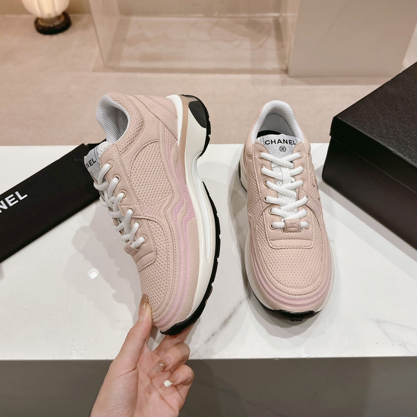 Pale Pink Sneaker Breathable mesh