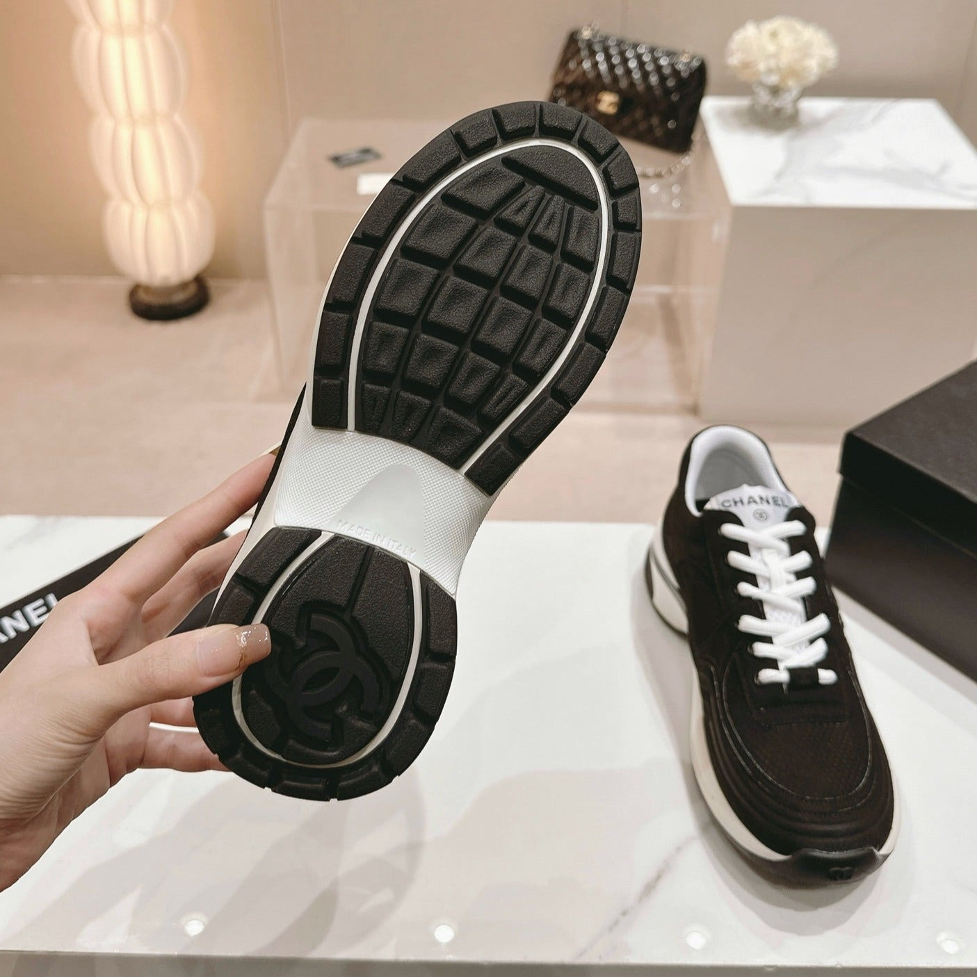 Women's Black White Sneaker Breathable mesh