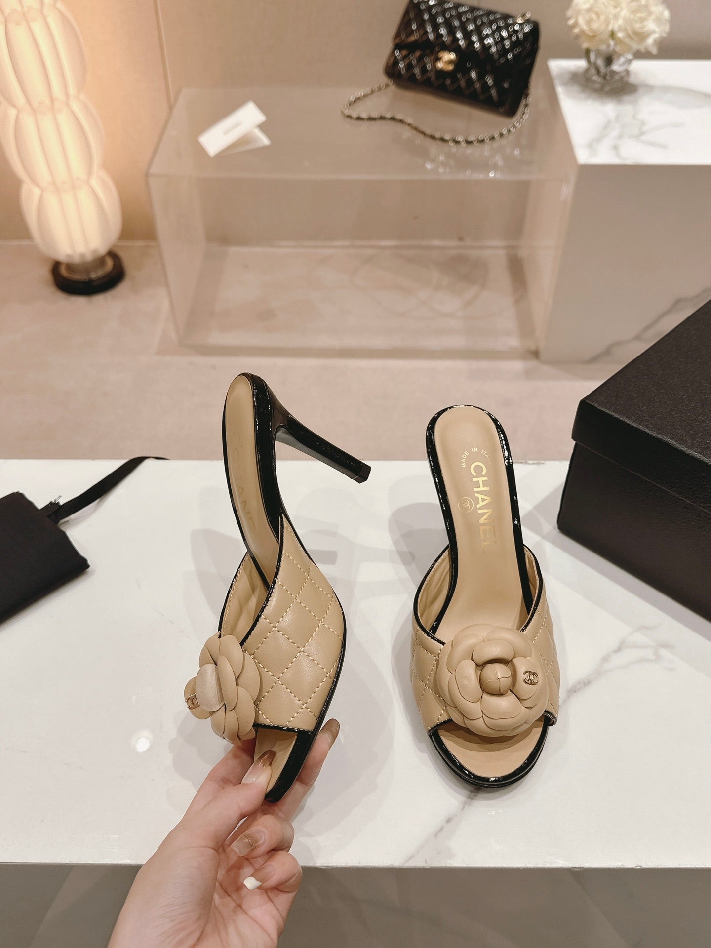 cc sandal flower 85 beige calfskin