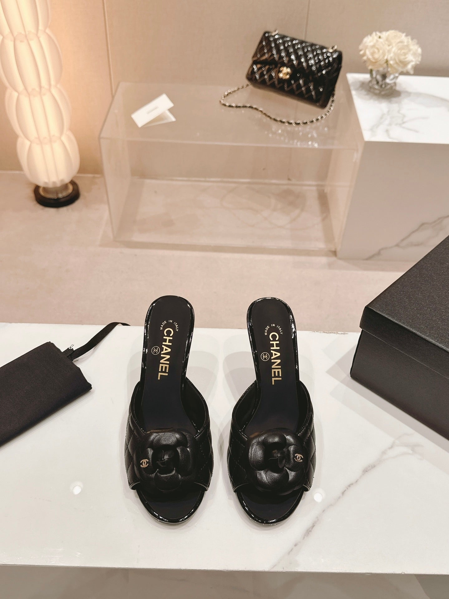 cc sandal flower 85 black quilted calfskin