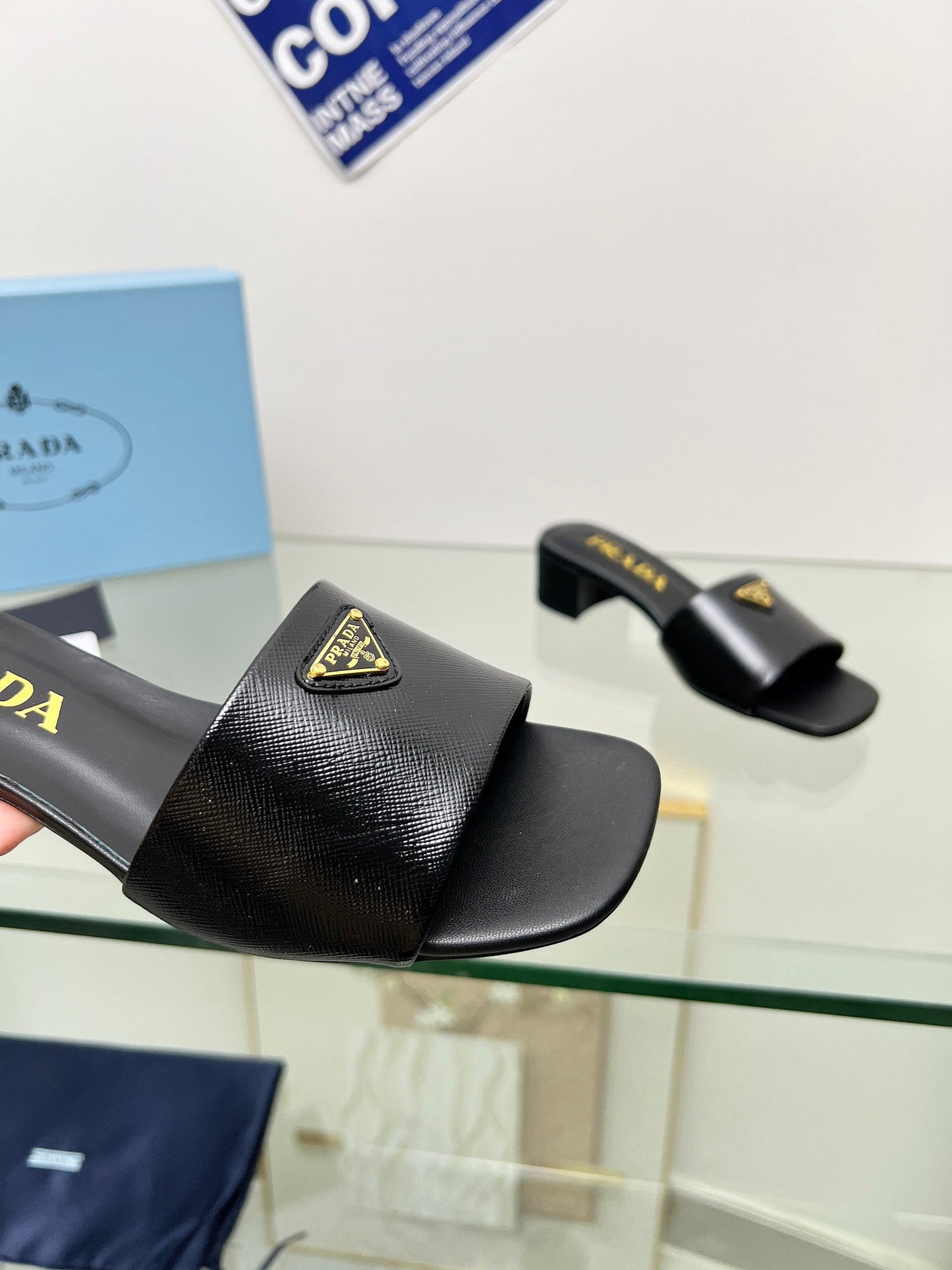 PRA EMBROIDERED SLIDES 40 BLACK CALFSKIN