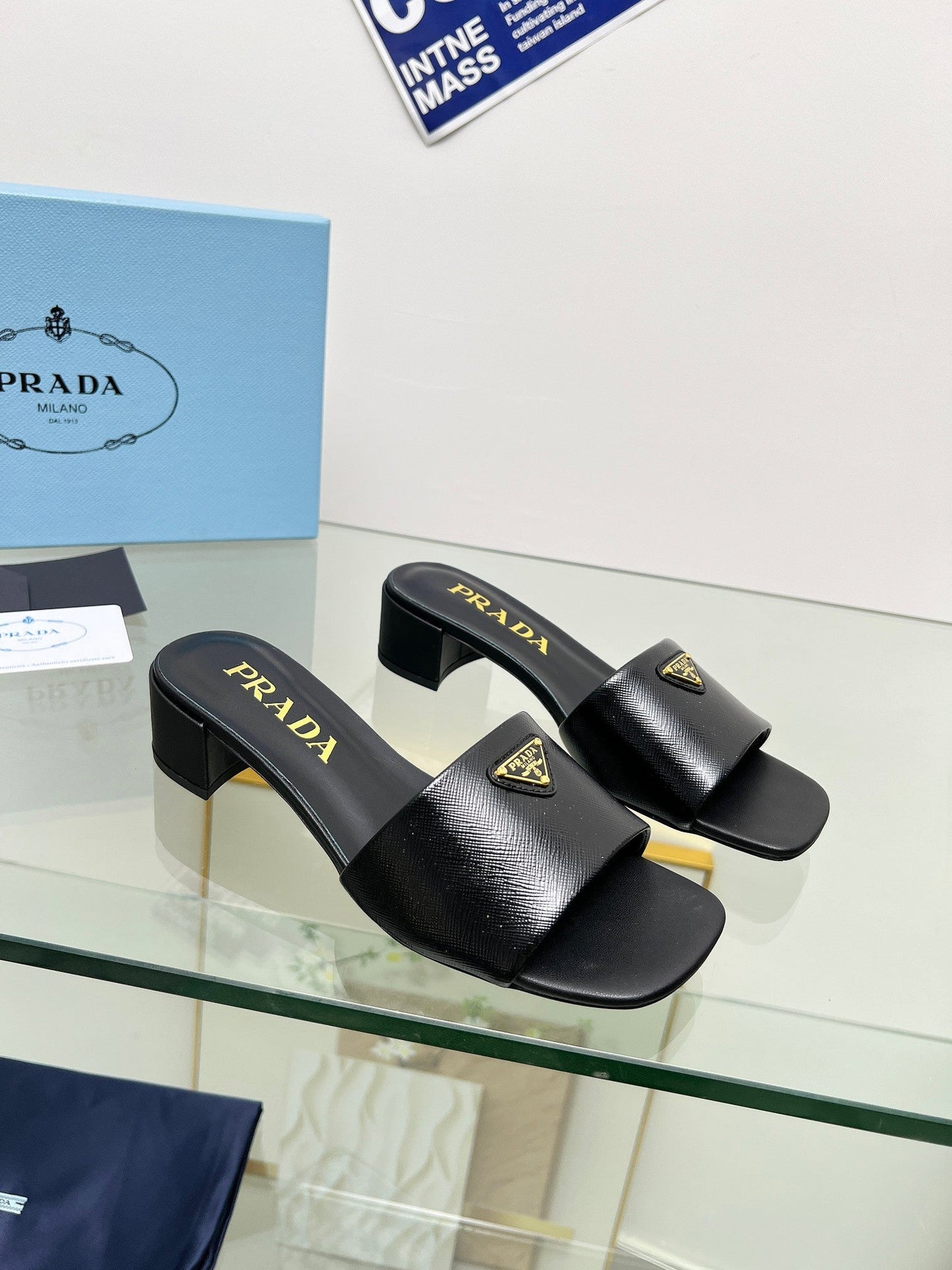 PRA EMBROIDERED SLIDES 40 BLACK CALFSKIN