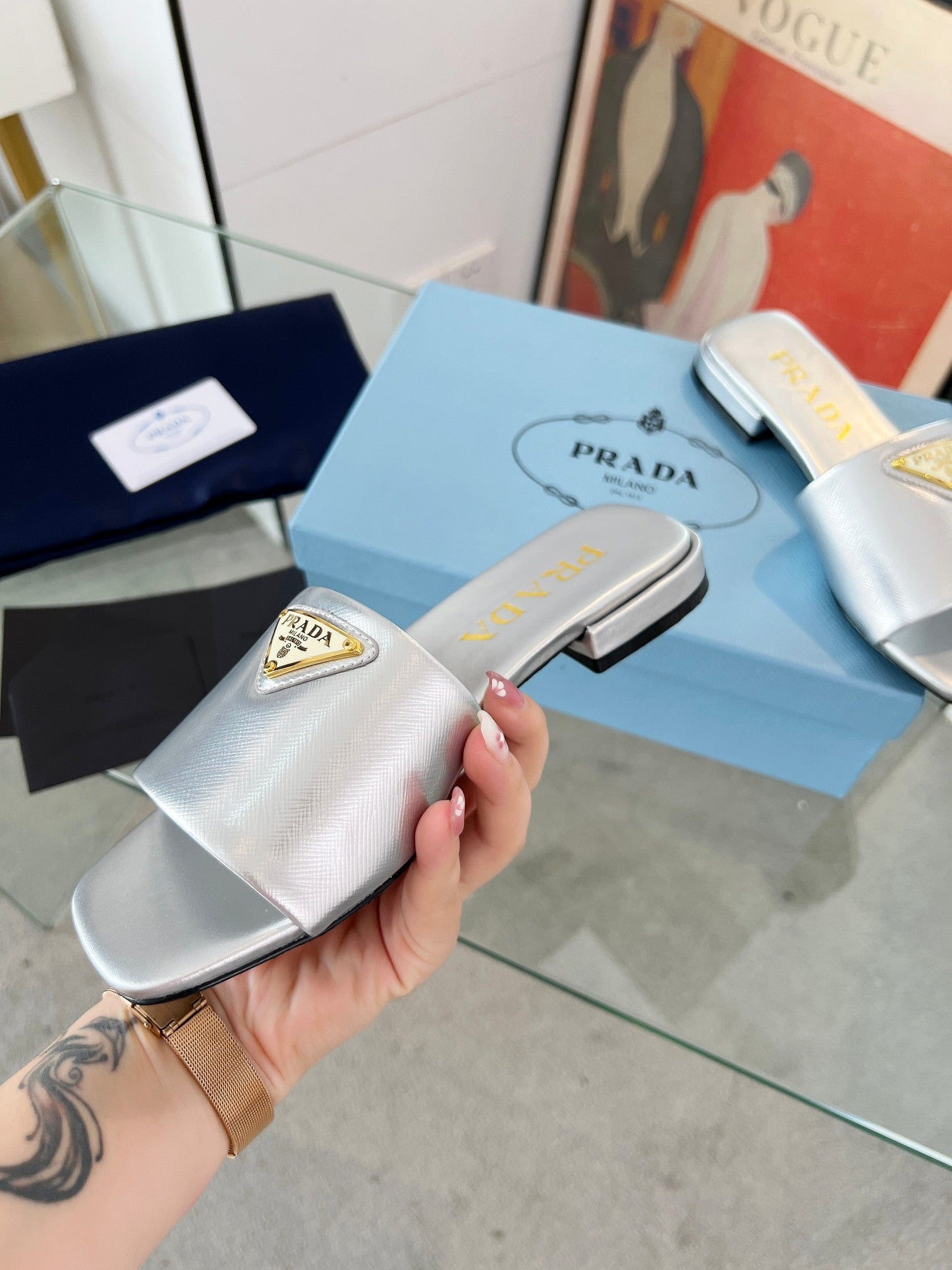 PRA SAFFIANO PATENT SLIDES SILVER CALFSKIN