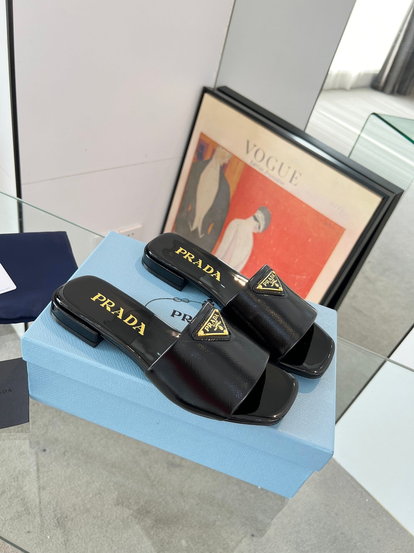 PRA SAFFIANO PATENT SLIDES BLACK CALFSKIN