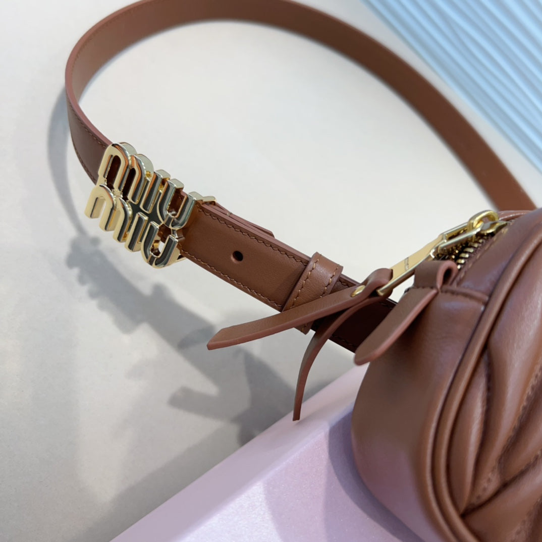 miu brown belt 20mm with matelasse pouch