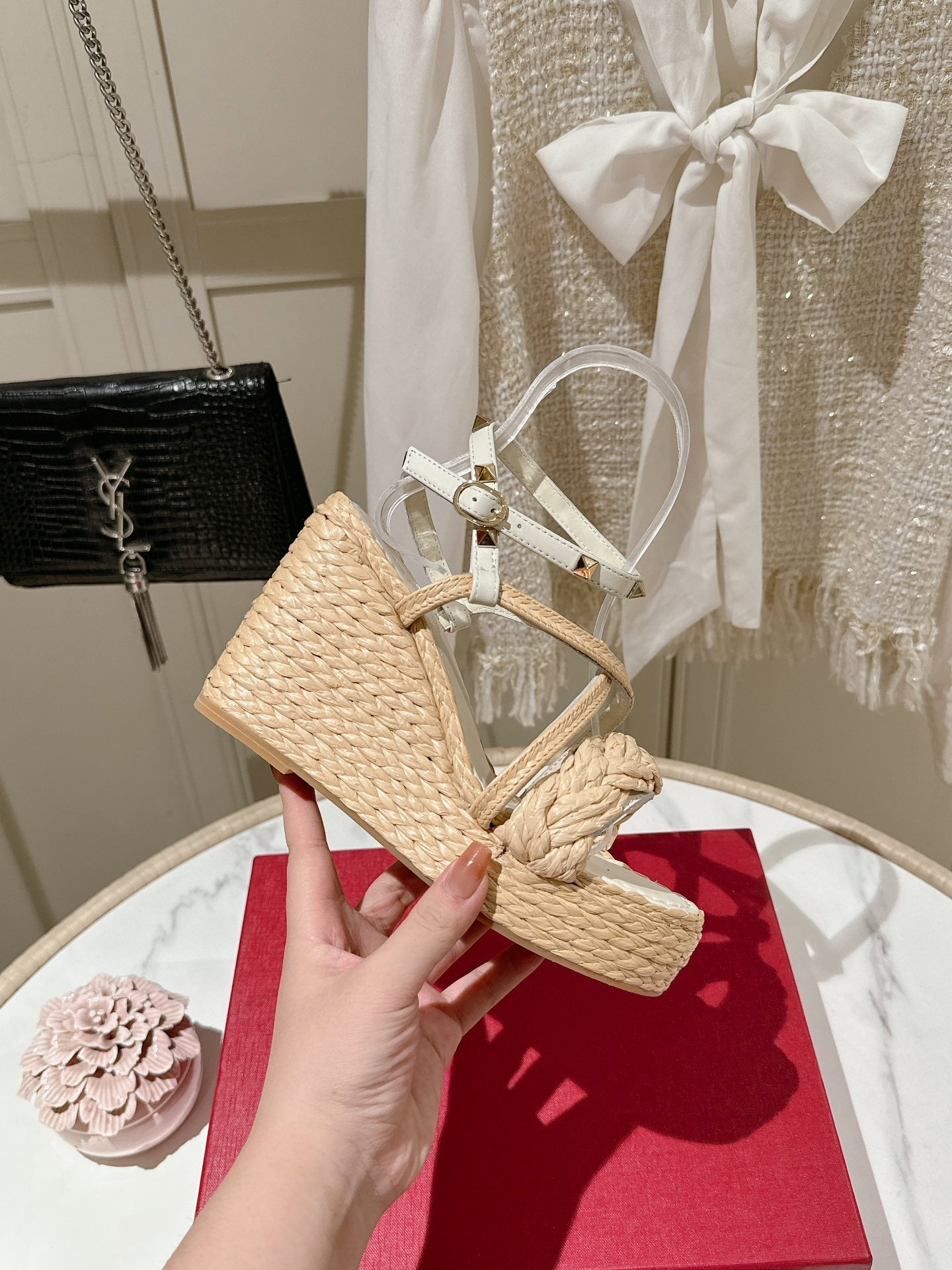 Valentino Garavani Taupe Wedge Rockstud Sandals 10mm In White Calfskin And Beige Raffia 829383