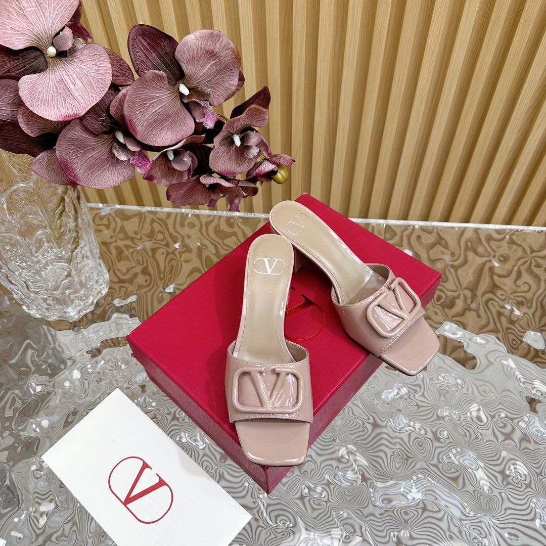 VLOGO SIGNATURE HIGH SHINE OPEN TOE SANDALS 60 MM IN CREPE PINK CALFSKIN