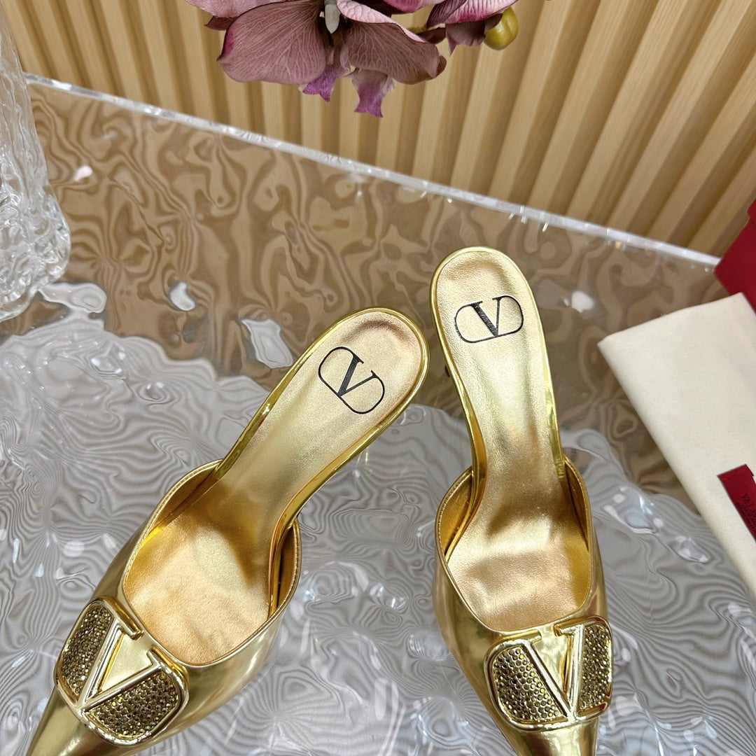 Vlogo Signature with Crystals Slingback Pump 70 Gold Calfskin