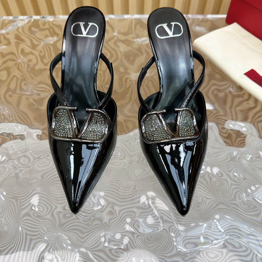 Vlogo Signature with Crystals Cut-Out Slingback Pump 70 Black Calfskin