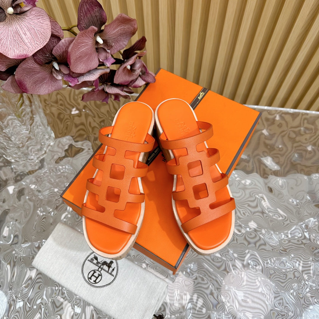 ISABELLA SANDAL ORANGE CALFSKIN