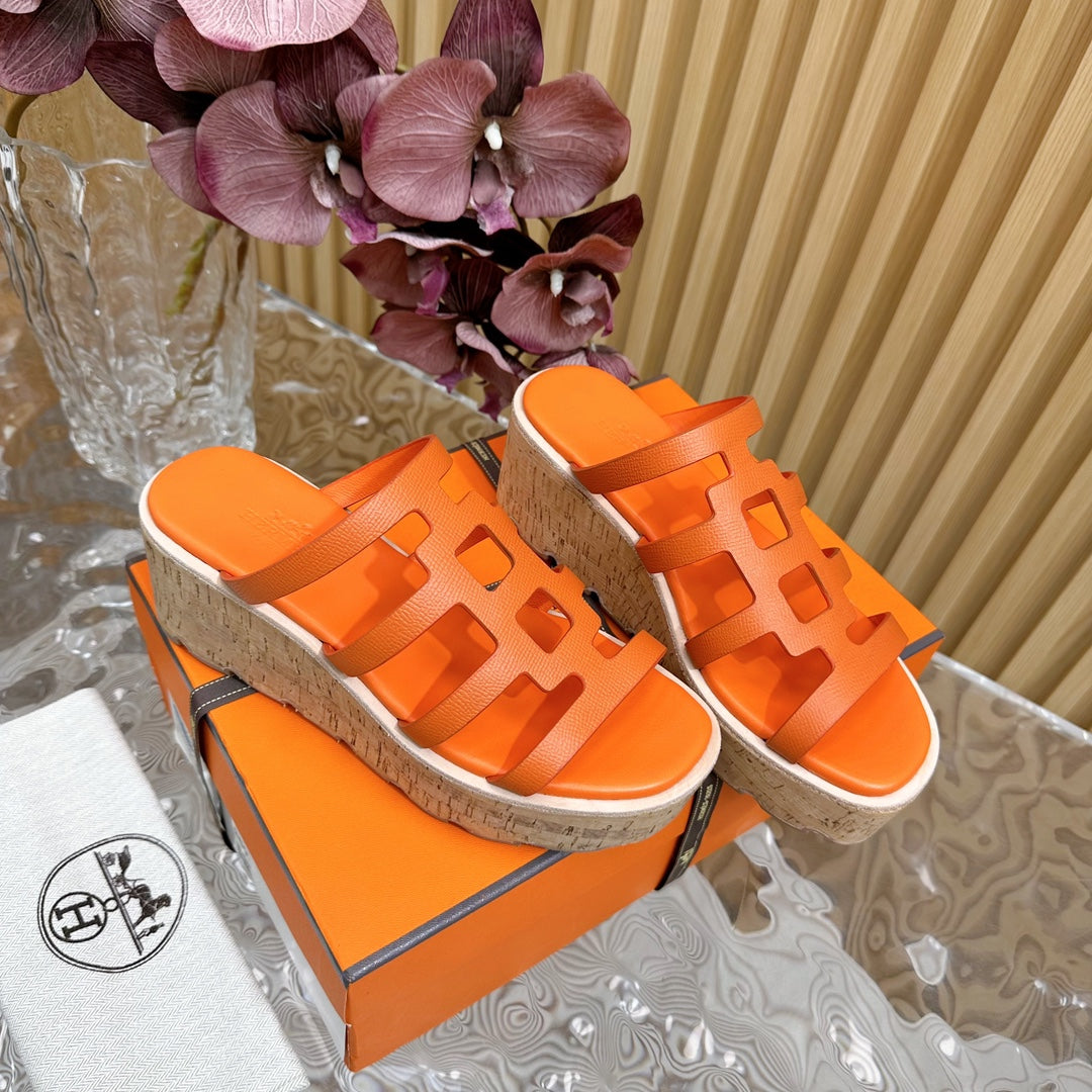 ISABELLA SANDAL ORANGE CALFSKIN