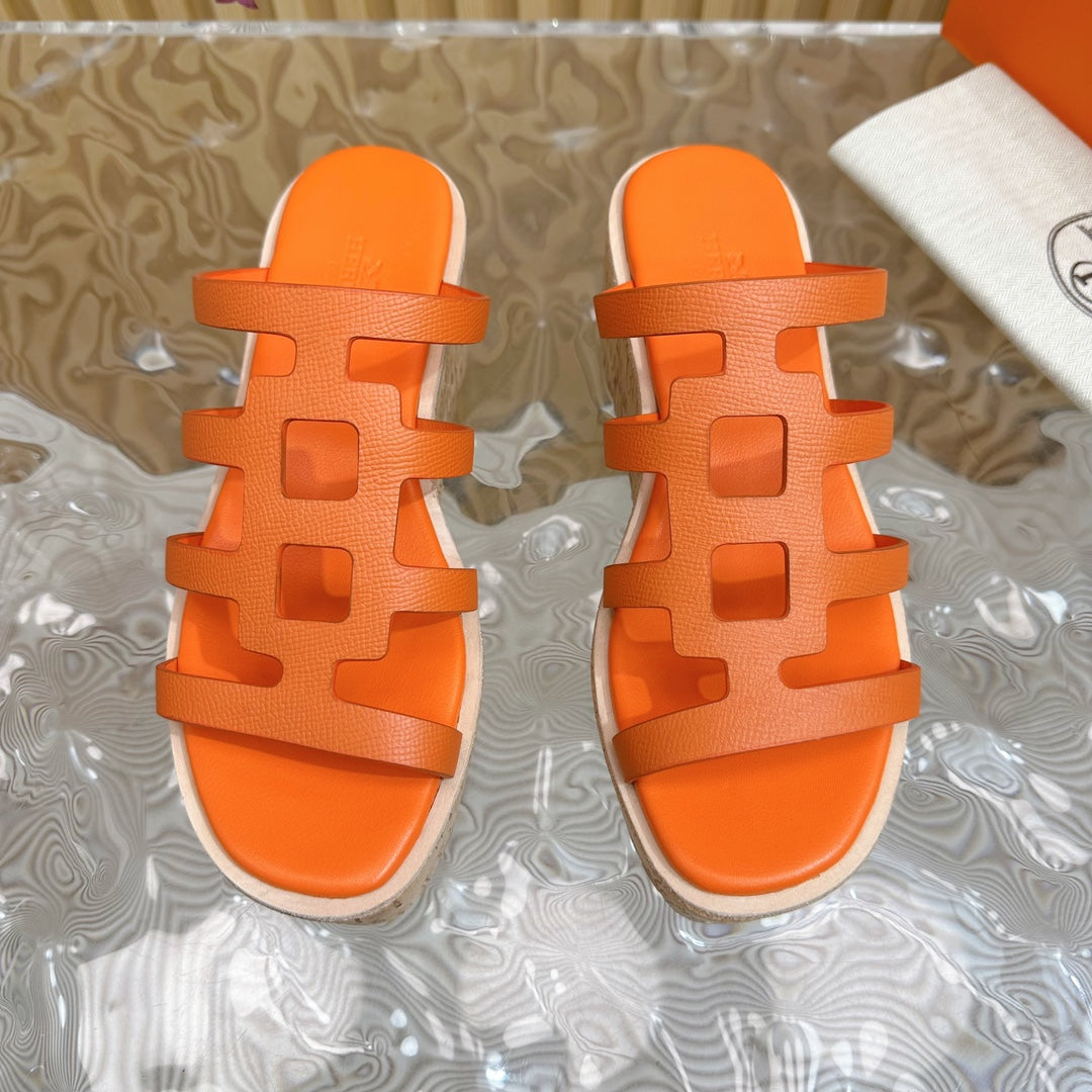 ISABELLA SANDAL ORANGE CALFSKIN