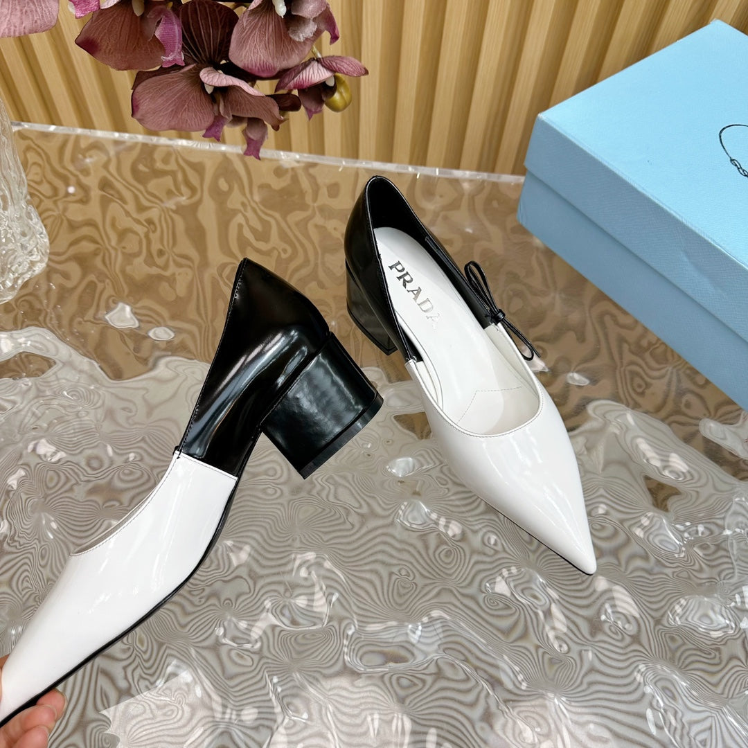 PRA BRUSHED PUMPS WHITE AND BLACK CALFSKIN